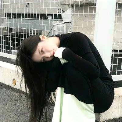 高手下山，我被师姐包围了